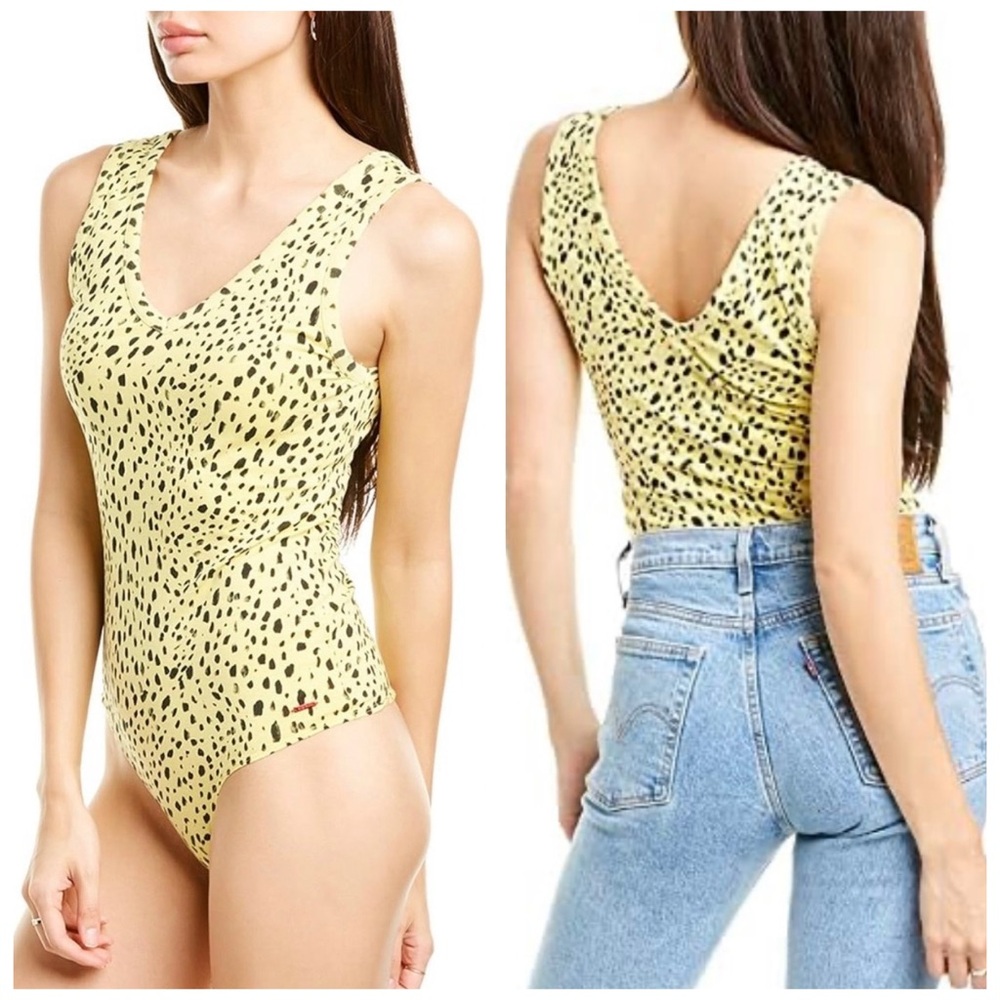 N:Philanthropy Cheetah Leopard Bodysuit M V Neck Animal Print Yellow